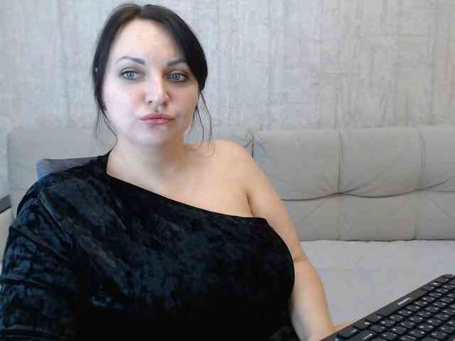 JenniferTheChic webcam