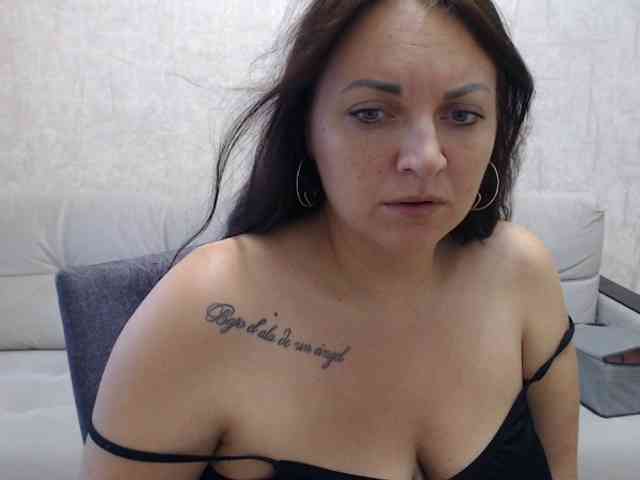 JenniferTheChic webcam