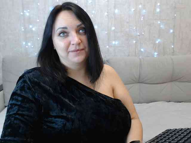 JenniferTheChic webcam