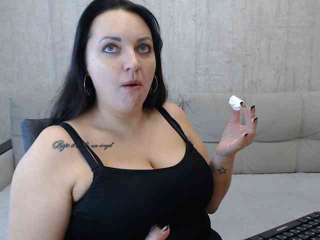 JenniferTheChic webcam