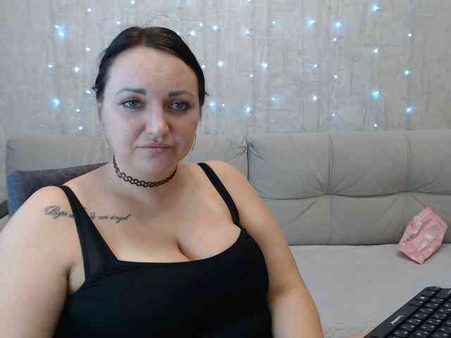 JenniferTheChic webcam