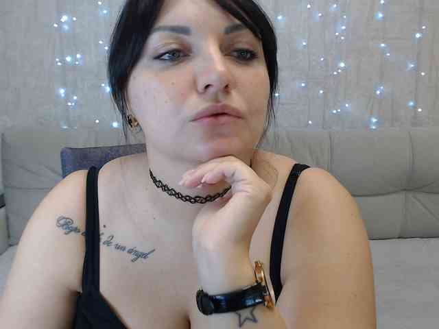 JenniferTheChic webcam