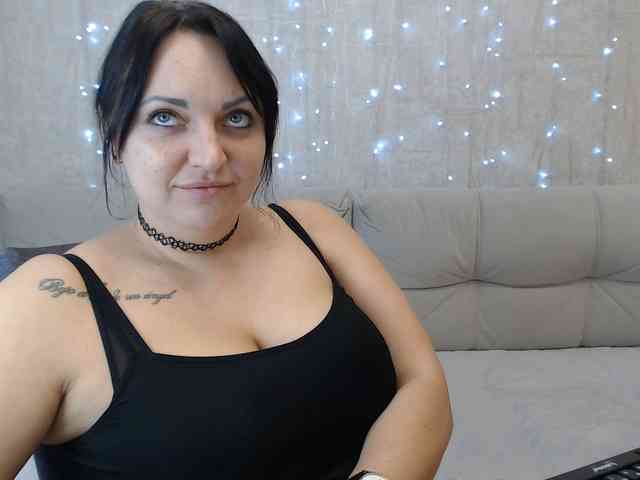 JenniferTheChic webcam