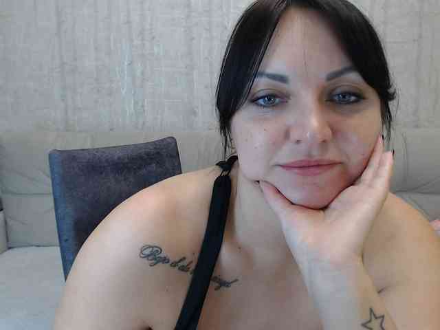 JenniferTheChic webcam