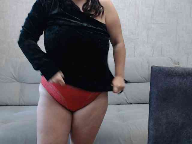 JenniferTheChic webcam