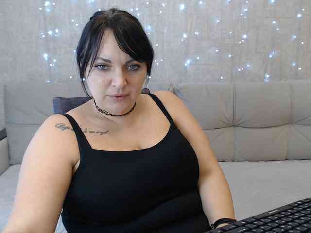 JenniferTheChic webcam