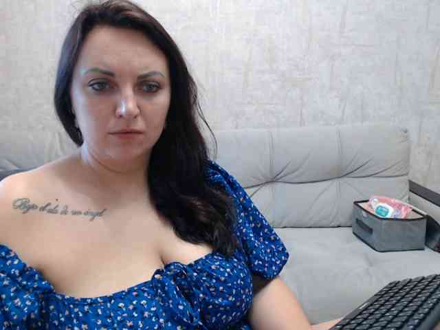 JenniferTheChic webcam