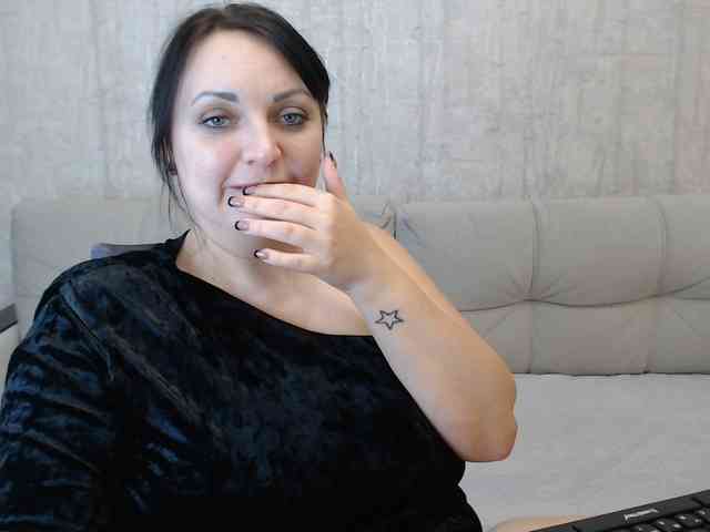 JenniferTheChic webcam