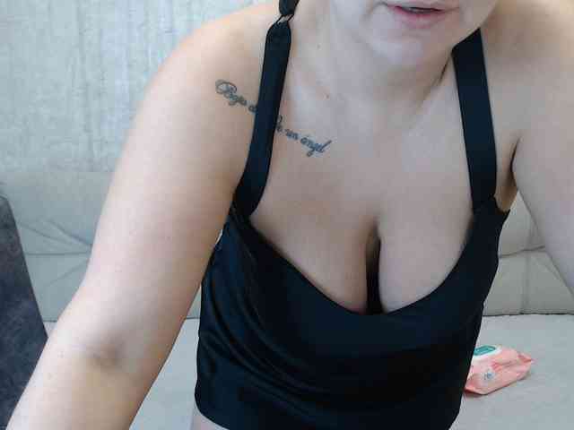 JenniferTheChic webcam