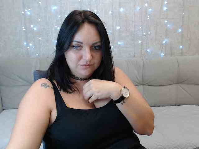 JenniferTheChic webcam