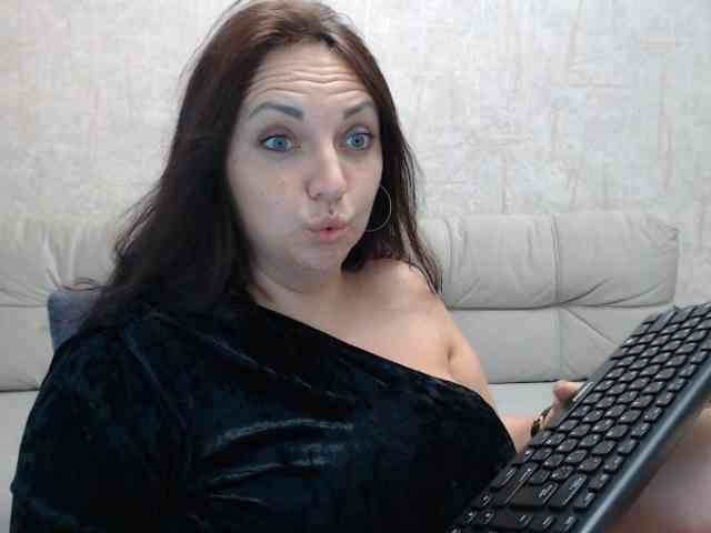 JenniferTheChic webcam