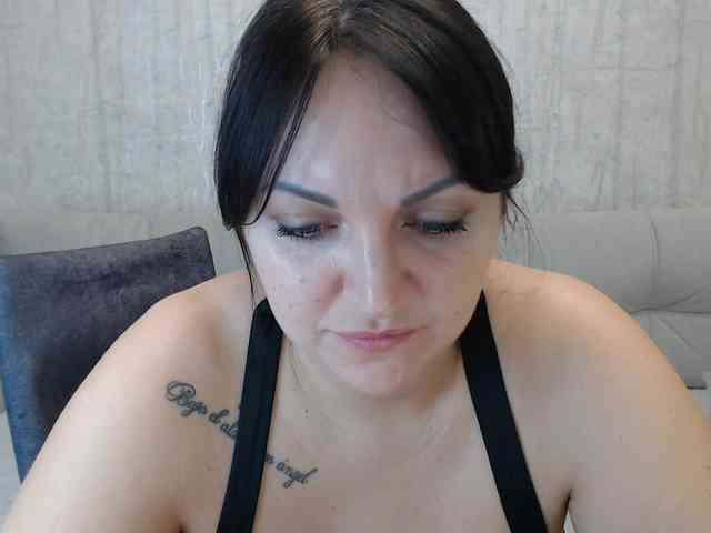 JenniferTheChic webcam