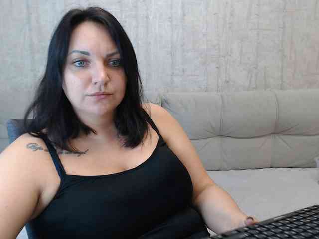 JenniferTheChic webcam