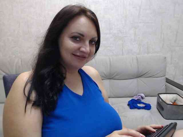 private sex cam AngelinaCute