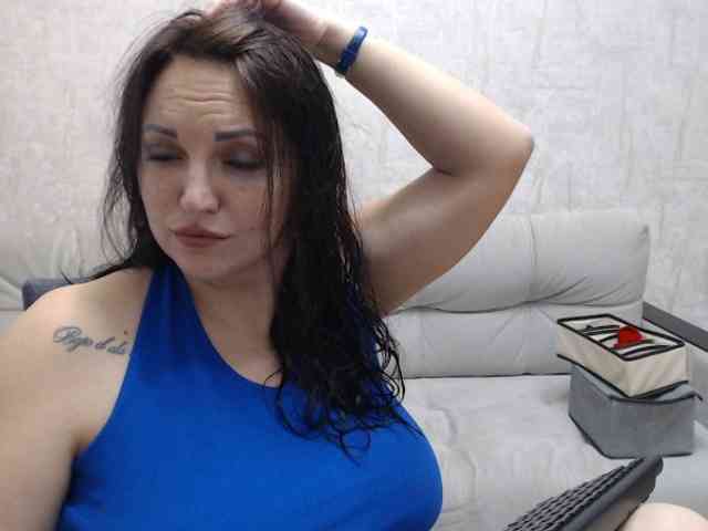sex webcam chat AngelinaCute