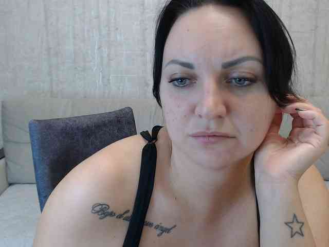 JenniferTheChic webcam