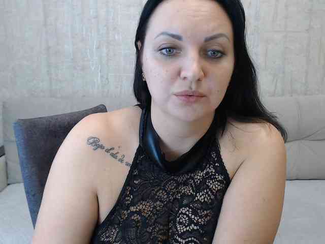 JenniferTheChic webcam