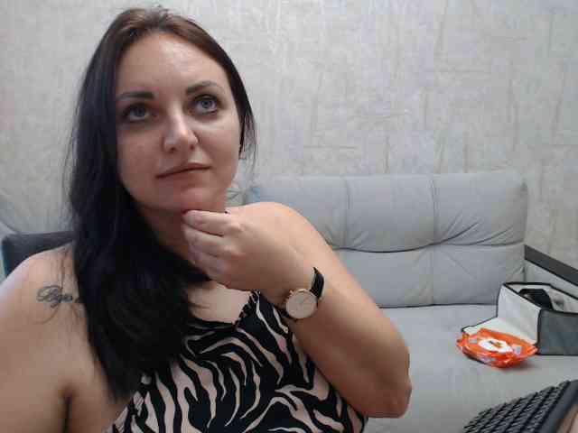 web cam online AngelinaCute