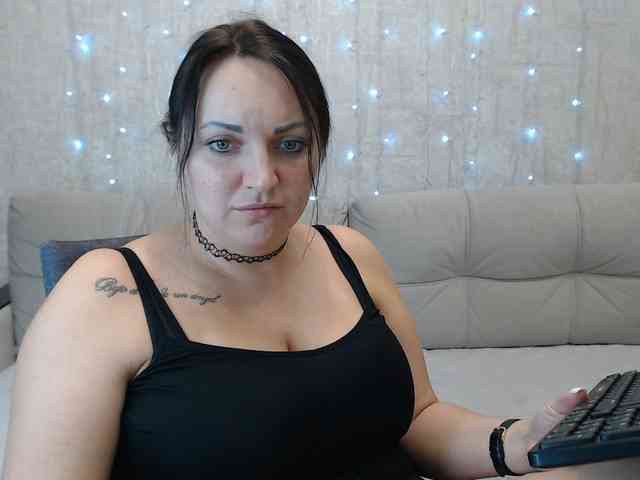 JenniferTheChic webcam