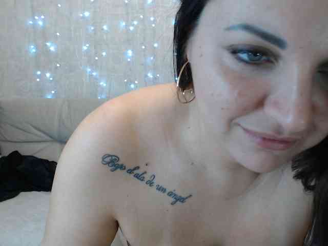 JenniferTheChic webcam