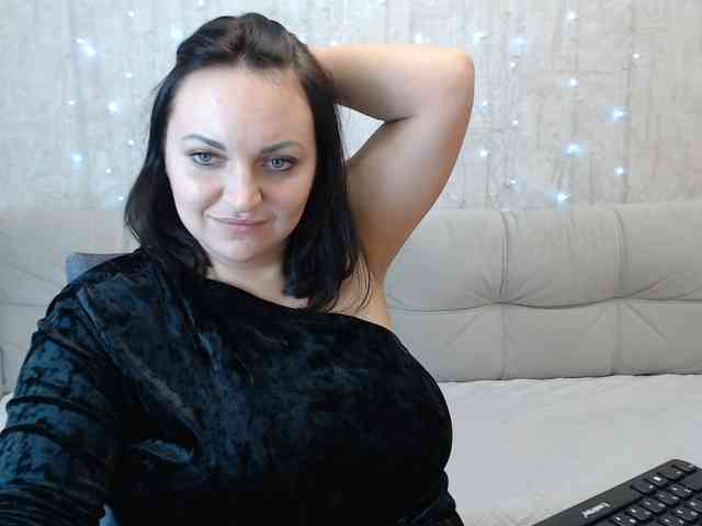 JenniferTheChic webcam