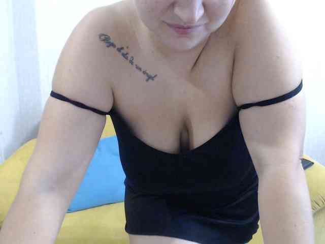 JenniferTheChic webcam