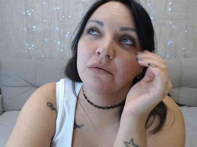 JenniferTheChic webcam