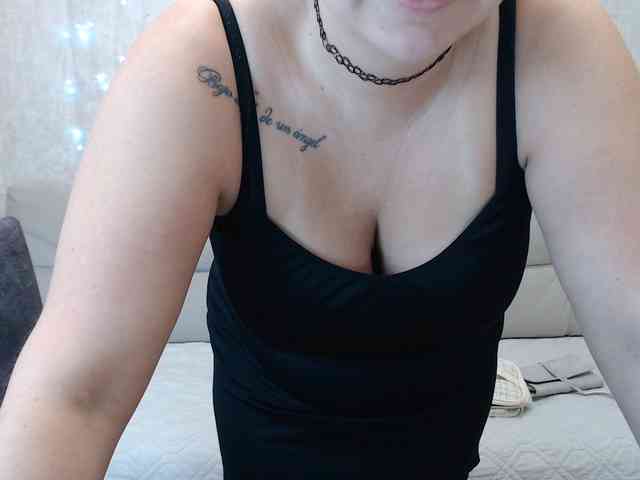 JenniferTheChic webcam