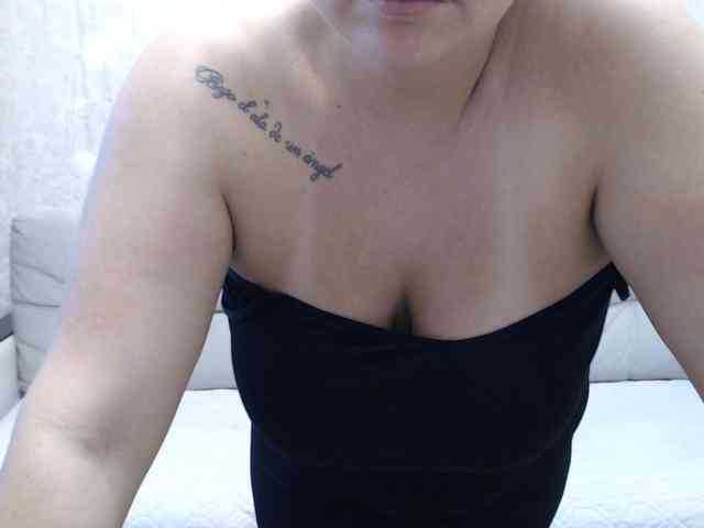JenniferTheChic webcam