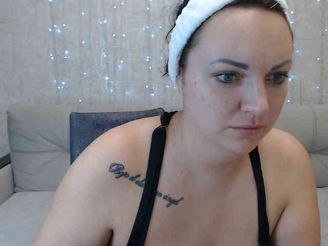 JenniferTheChic webcam