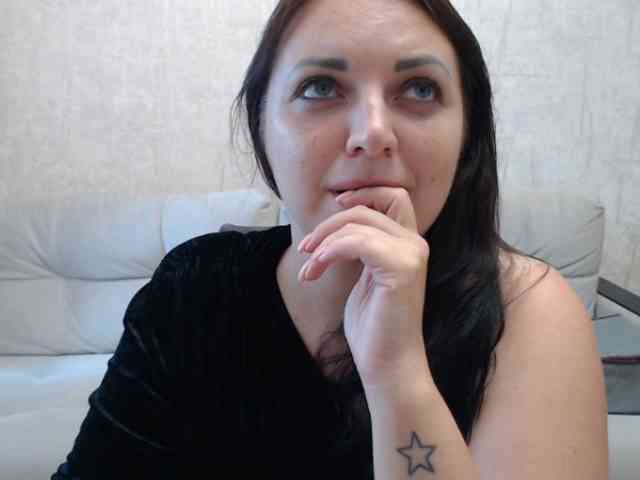 JenniferTheChic webcam