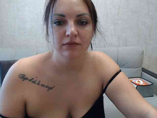 JenniferTheChic webcam