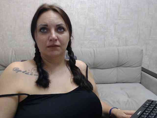 JenniferTheChic webcam