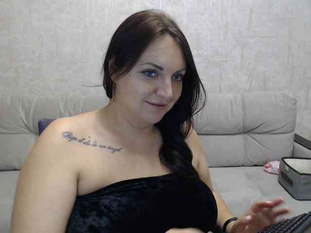 JenniferTheChic webcam