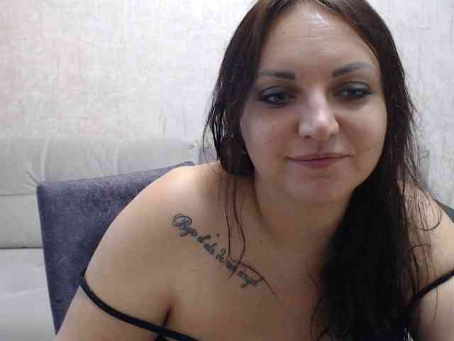 JenniferTheChic webcam