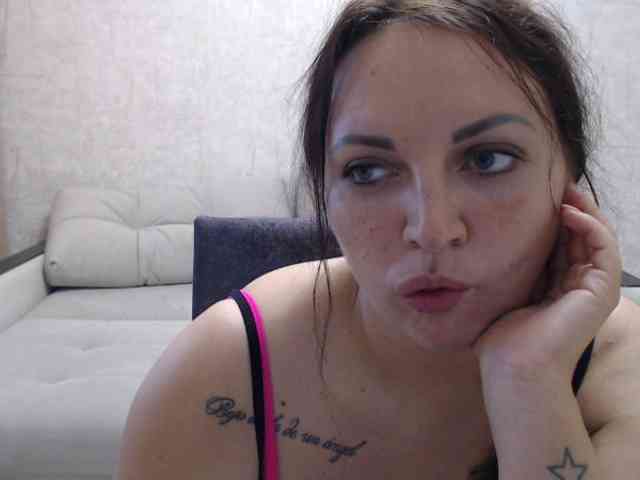 JenniferTheChic webcam