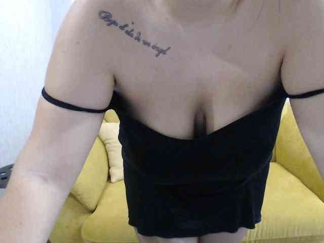 JenniferTheChic webcam