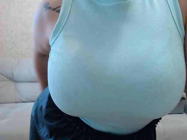 JenniferTheChic webcam