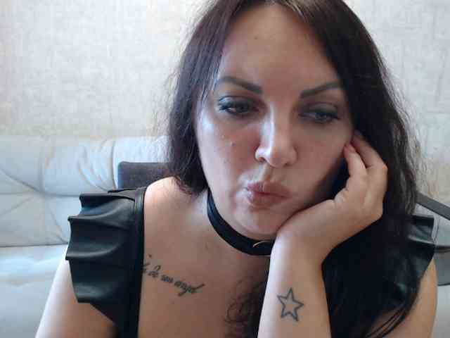 JenniferTheChic webcam