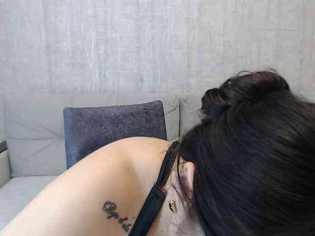 JenniferTheChic webcam