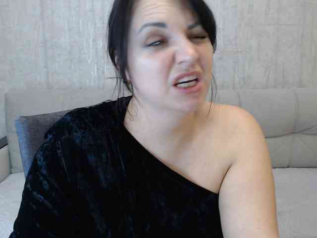 JenniferTheChic webcam