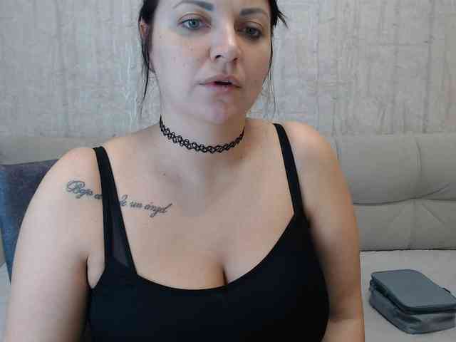 JenniferTheChic webcam