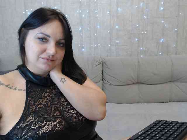 JenniferTheChic webcam
