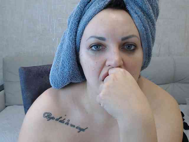 JenniferTheChic webcam