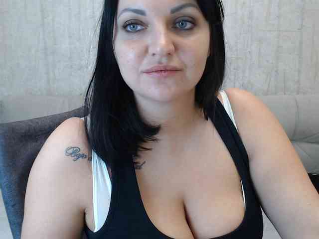 JenniferTheChic webcam