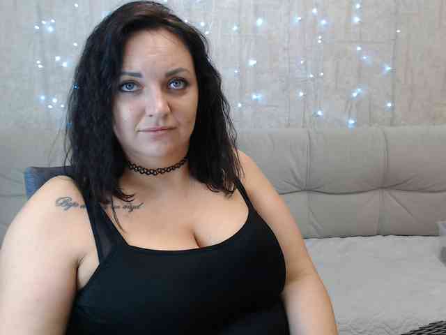 JenniferTheChic webcam