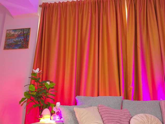 sereneloving's BongaCams show and profile