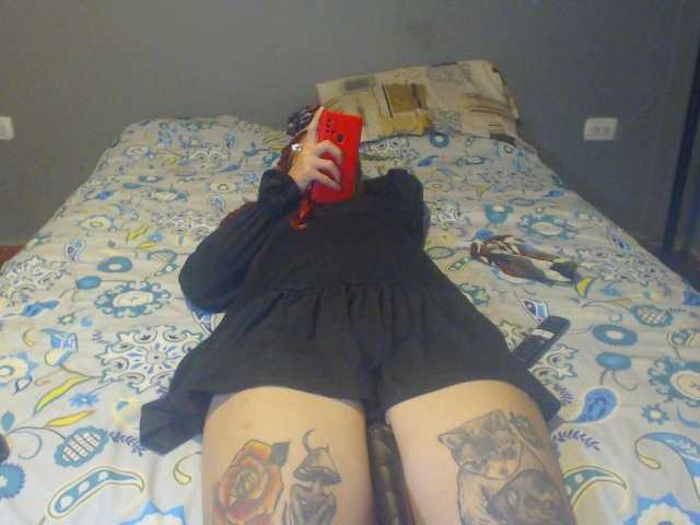 lucy-dreams69's BongaCams show and profile