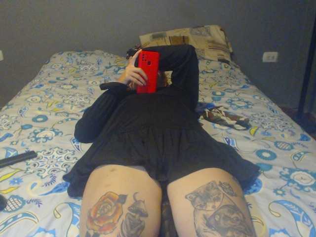 lucy-dreams69's BongaCams show and profile