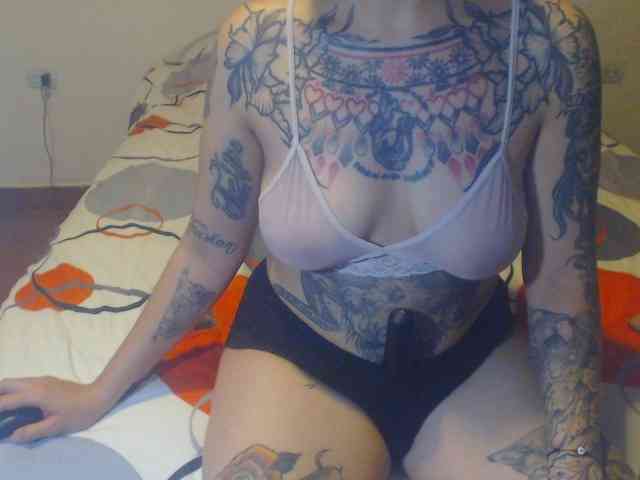 Lucy_tattoodreams webcam